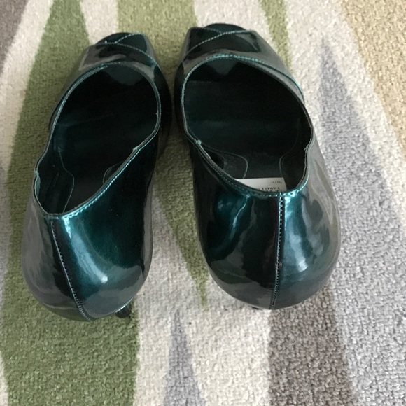 Beautiful Emerald Peep Toes! - Picture 4 of 6